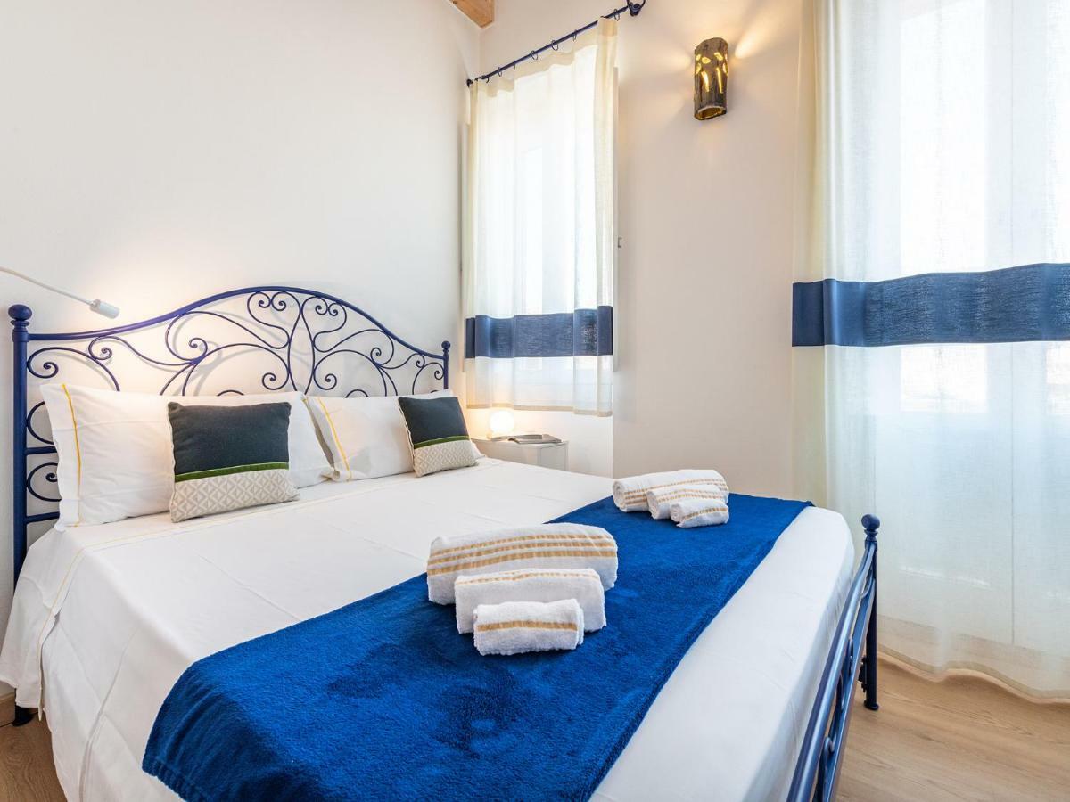"Bea'S Terrace" - Private Jacuzzi And Panoramic Rooftop In The City Centre Cagliari Bagian luar foto