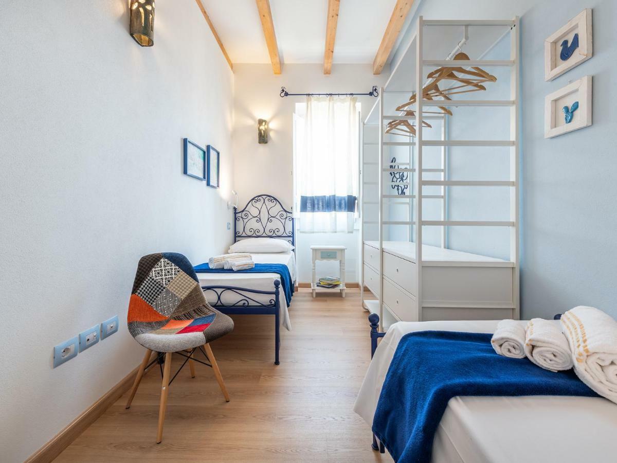 "Bea'S Terrace" - Private Jacuzzi And Panoramic Rooftop In The City Centre Cagliari Bagian luar foto